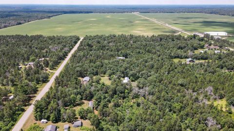 Tiny photo for 976 Blackhawk Court, Hancock, WI 54943 (MLS # 2003525)