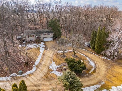 W4615 Highway 16, Rio, WI 53960 - #: 1993992