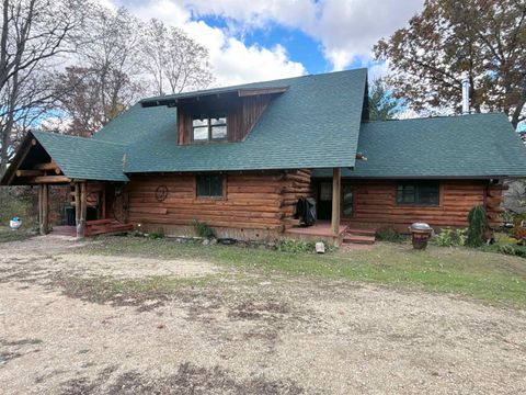 Photo of N6270 County Road B, Westfield, WI 53964 (MLS # 2006253)