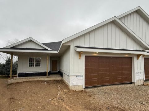 Photo of 1125 Parkview Street, Cottage Grove, WI 53527 (MLS # 2018318)