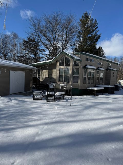 Photo of 474 Westview Court, Edgerton, WI 53534 (MLS # 2015339)