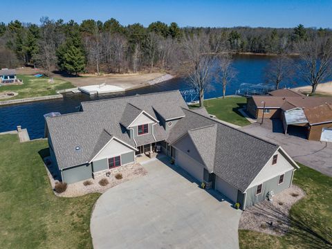 W4150 Big Oak Drive, Mauston, WI 53948 - #: 1998457