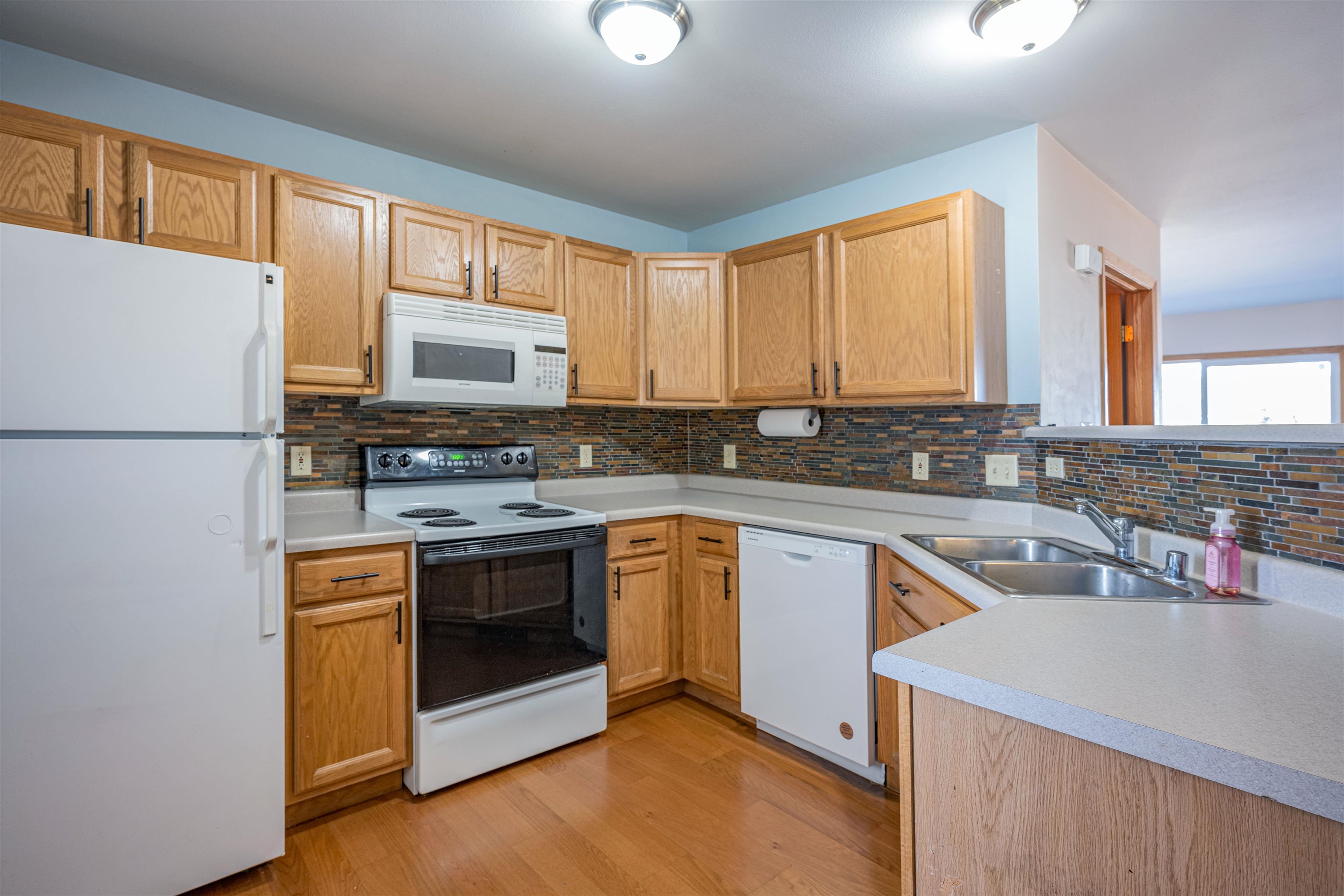 Baraboo, Wisconsin 53913, United States, 2 Bedrooms Bedrooms, ,2 BathroomsBathrooms,Residential,Active,110685