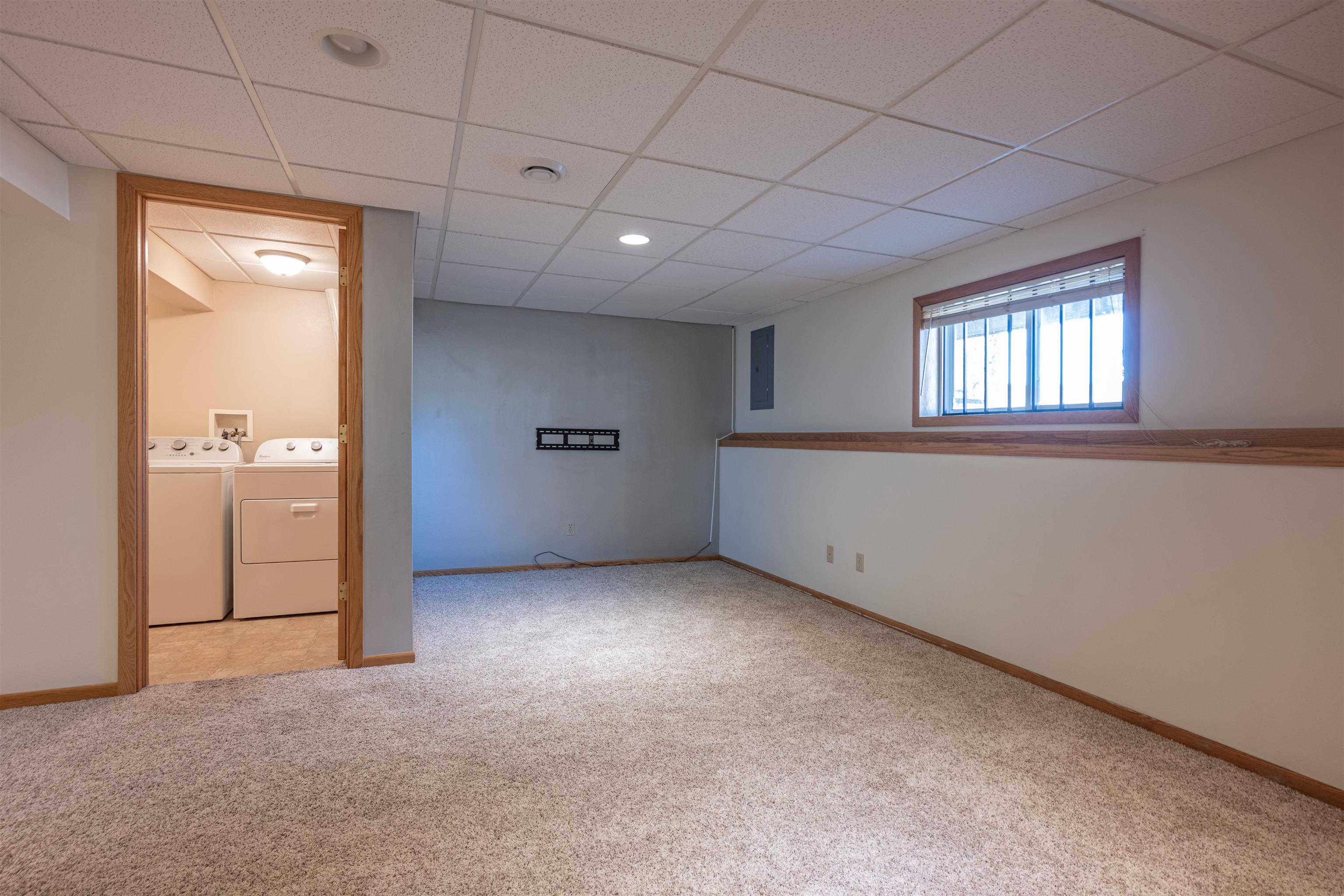 Baraboo, Wisconsin 53913, United States, 2 Bedrooms Bedrooms, ,2 BathroomsBathrooms,Residential,Active,110685