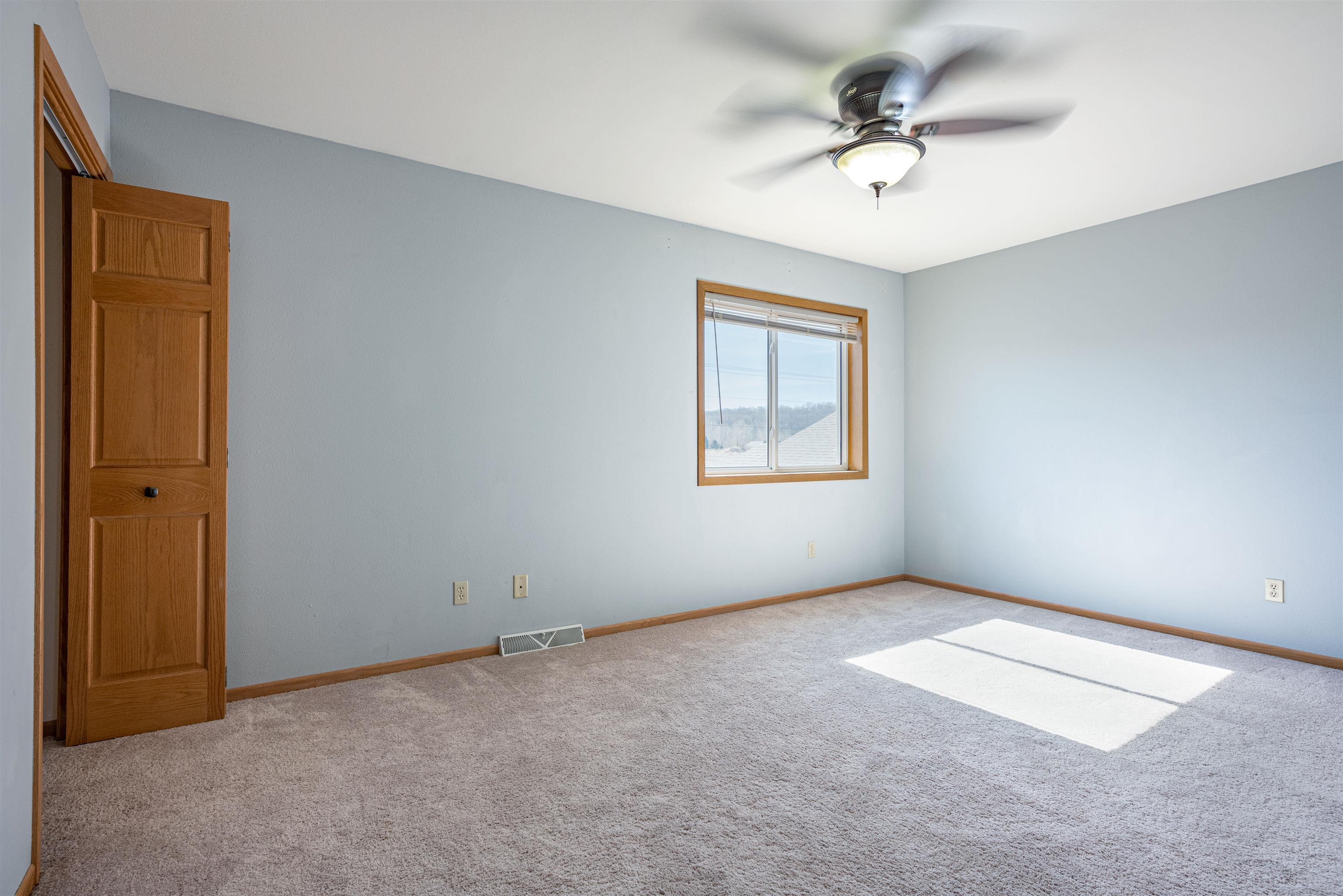 Baraboo, Wisconsin 53913, United States, 2 Bedrooms Bedrooms, ,2 BathroomsBathrooms,Residential,Active,110685