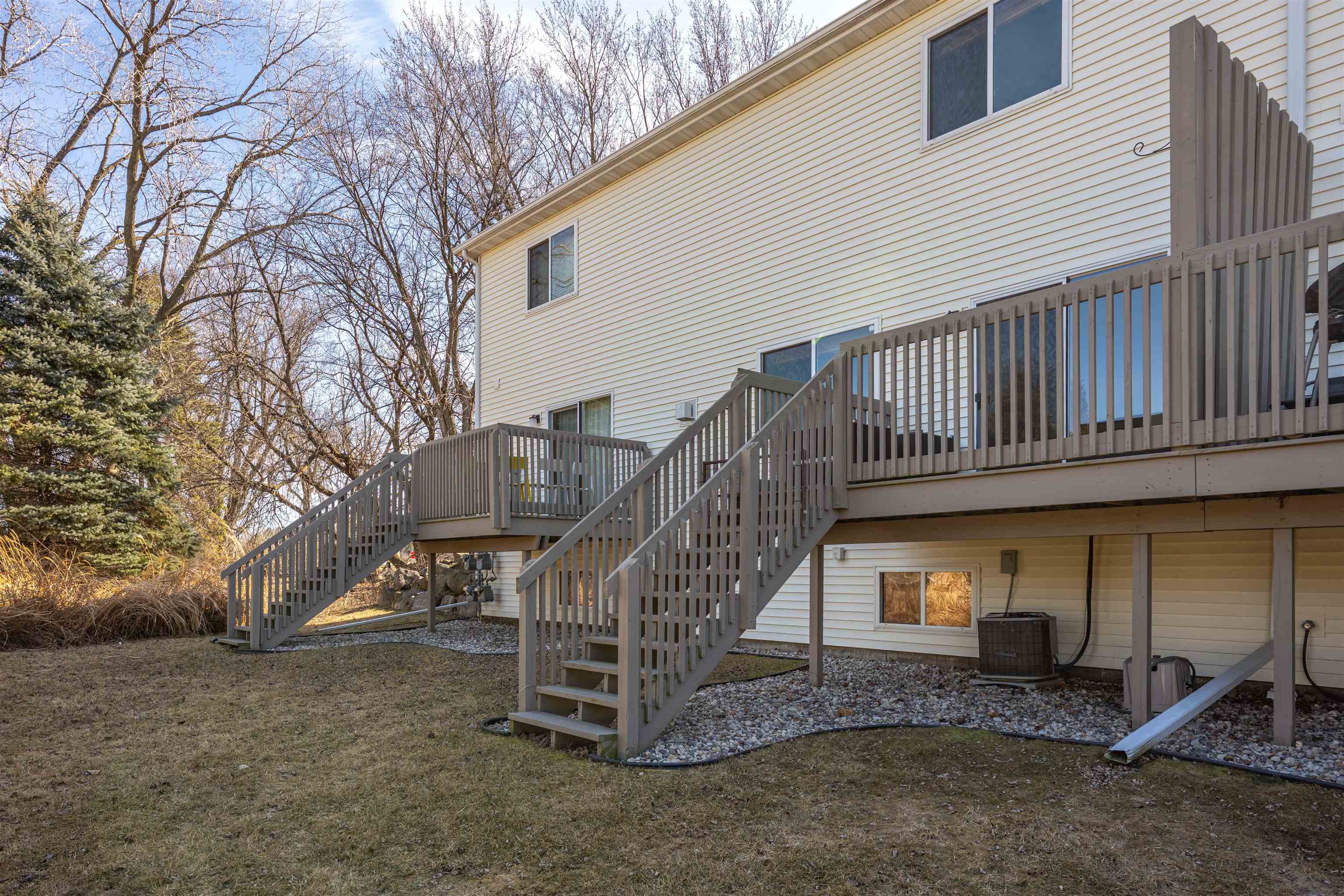 Baraboo, Wisconsin 53913, United States, 2 Bedrooms Bedrooms, ,2 BathroomsBathrooms,Residential,Active,110685