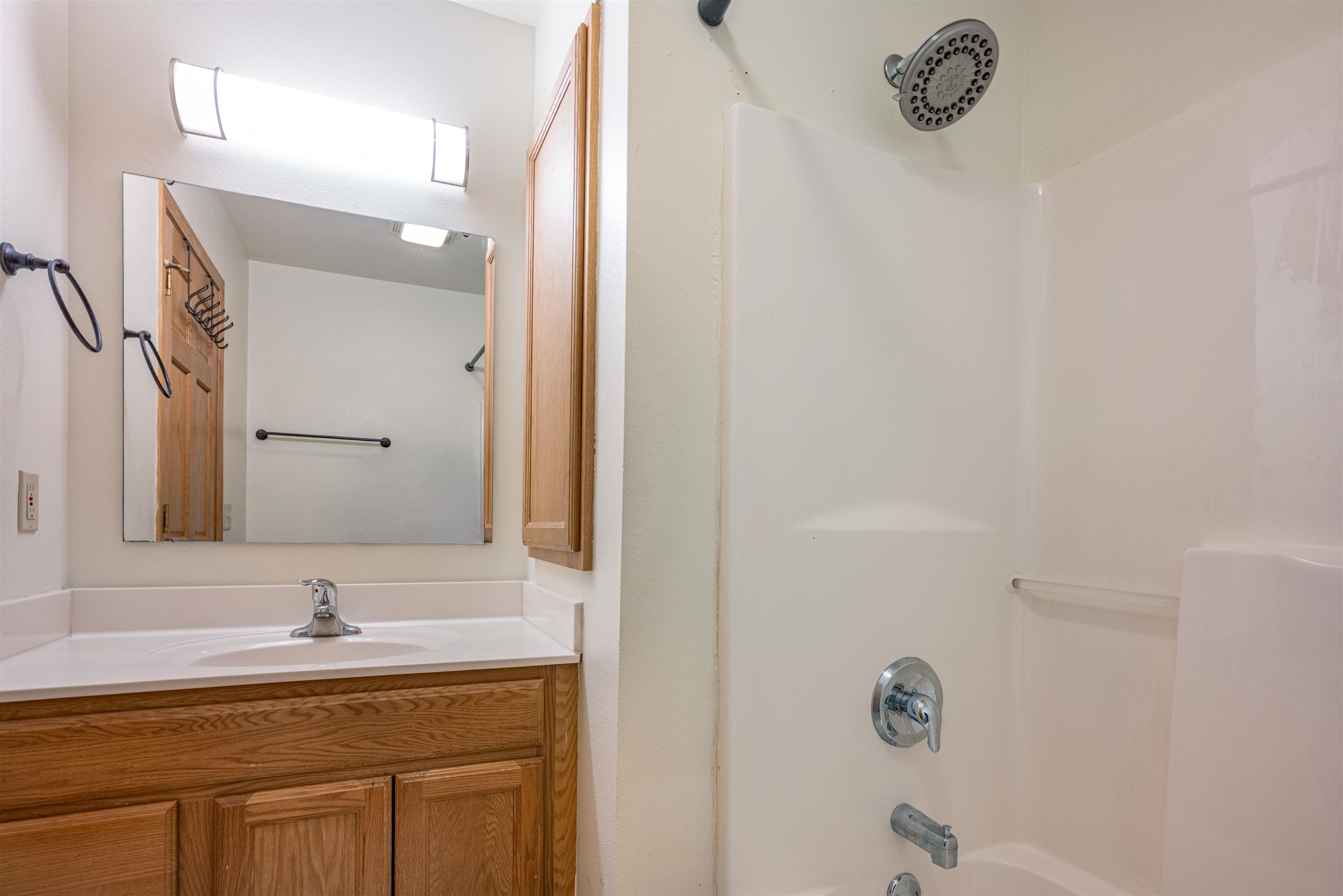 Baraboo, Wisconsin 53913, United States, 2 Bedrooms Bedrooms, ,2 BathroomsBathrooms,Residential,Active,110685