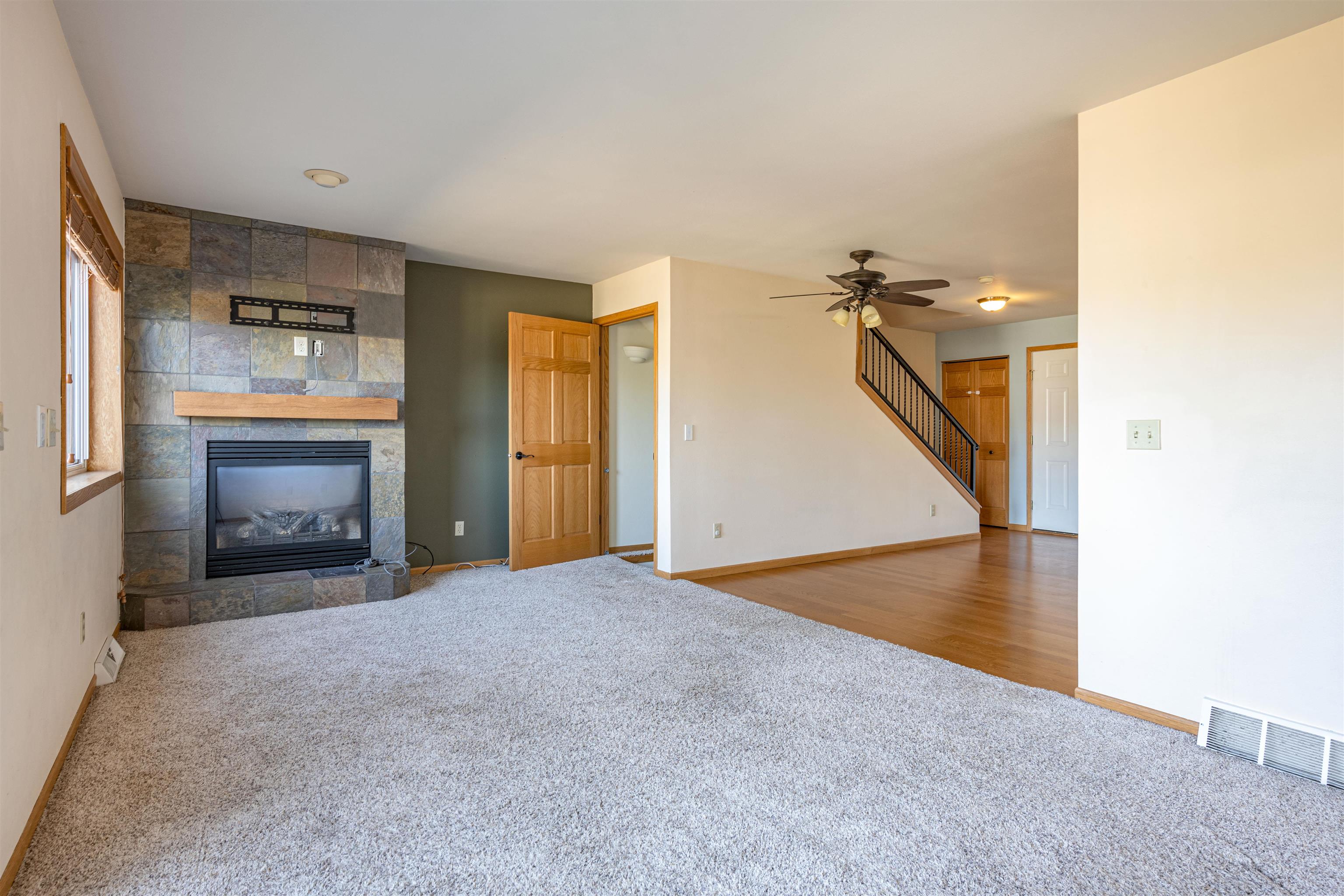 Baraboo, Wisconsin 53913, United States, 2 Bedrooms Bedrooms, ,2 BathroomsBathrooms,Residential,Active,110685