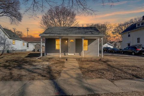 Photo of 551 Vernon Avenue, Beloit, WI 53511 (MLS # 2017524)