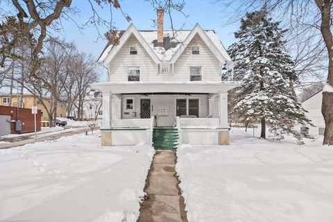 Photo of 318 W Lakeside Street, Madison, WI 53715 (MLS # 2018033)