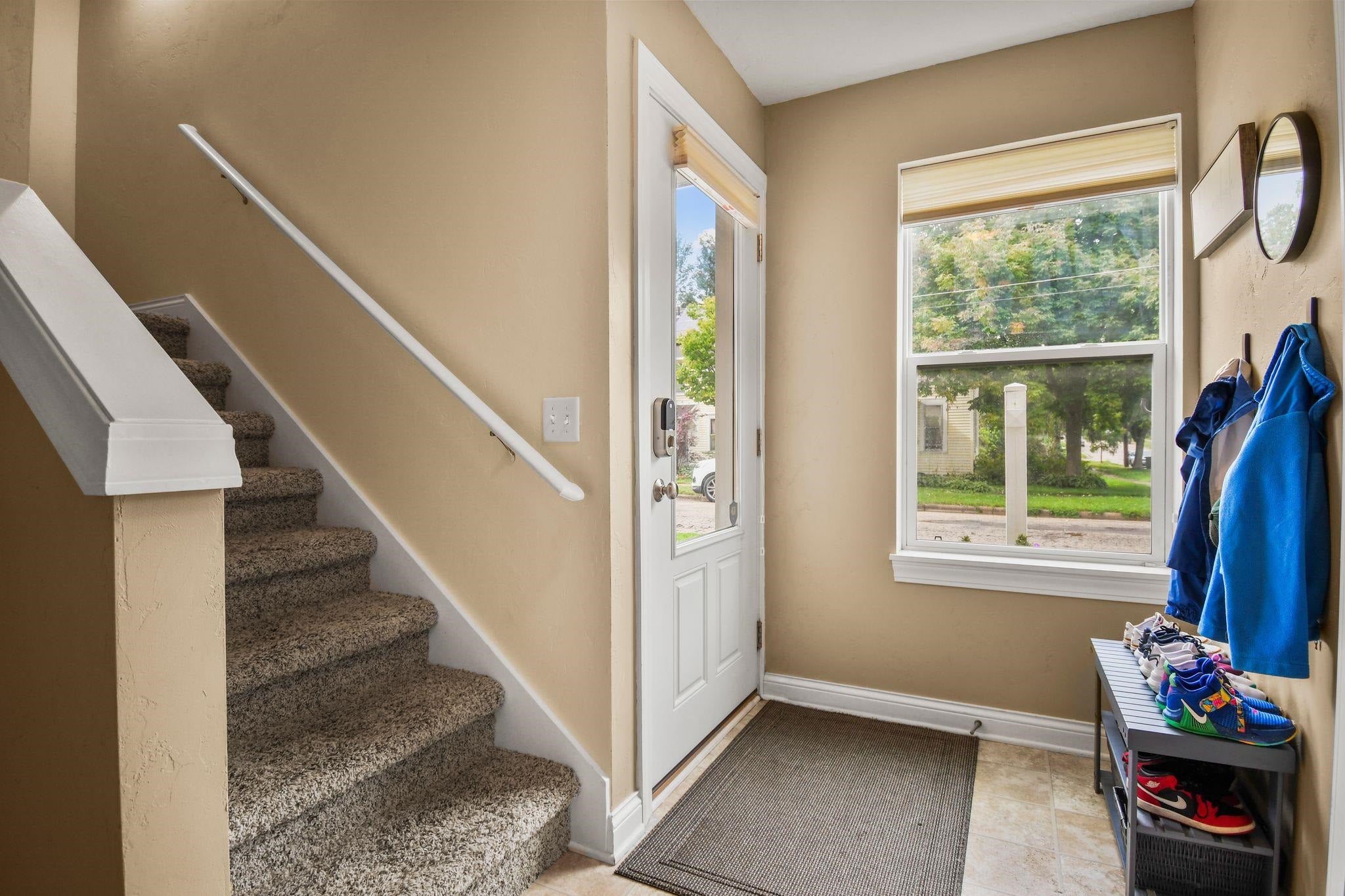 1011 Summit Avenue 11