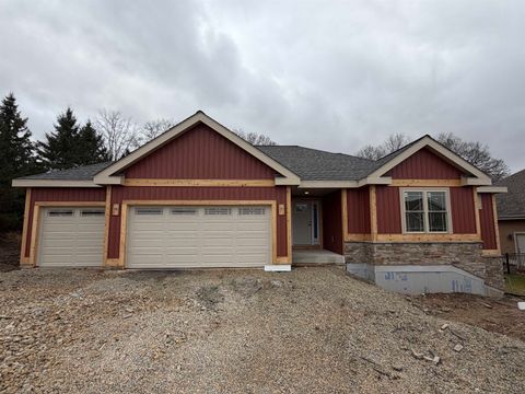Photo of 3 Savannah Parkway, Deerfield, WI 53531 (MLS # 2016951)