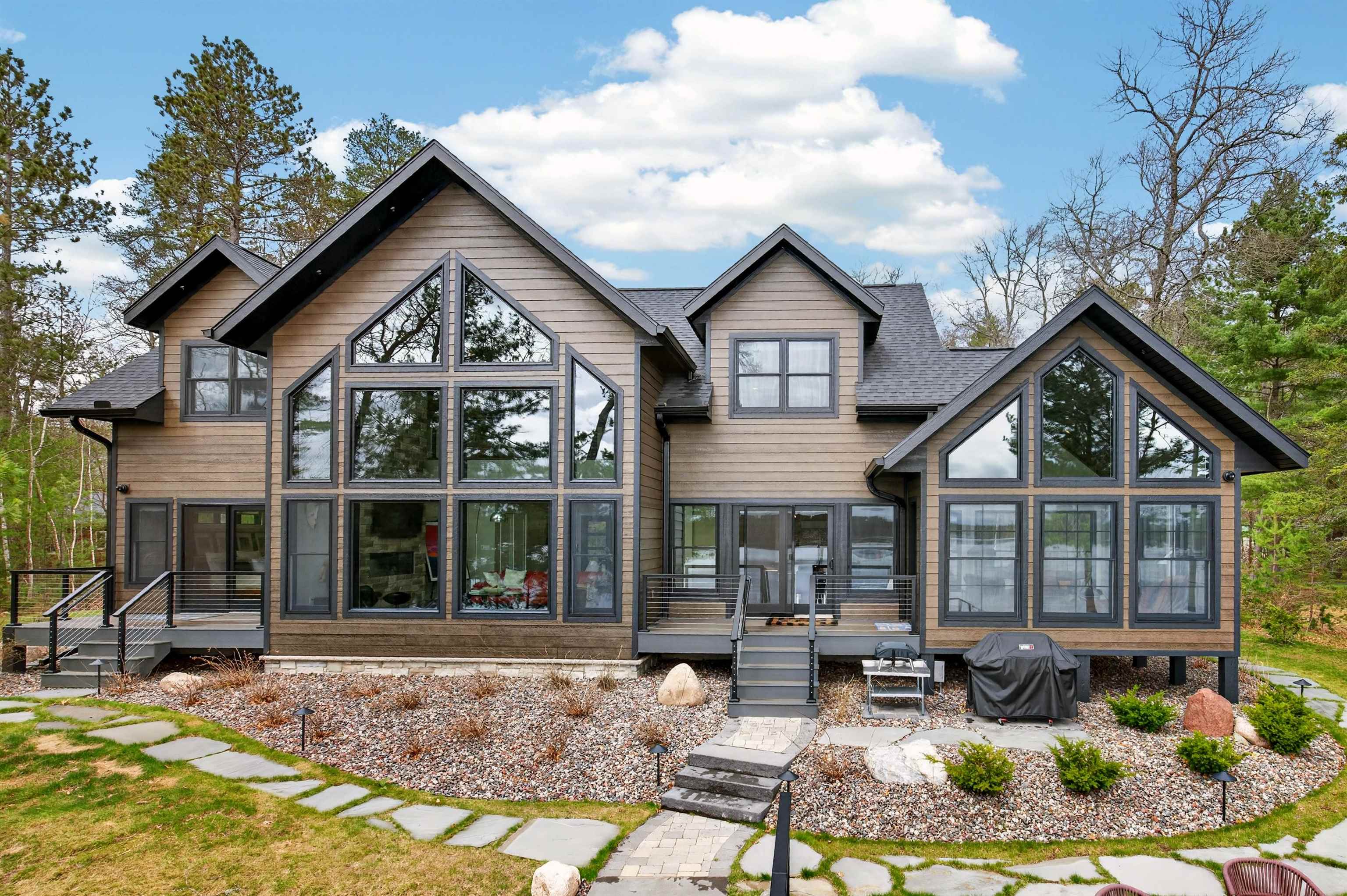 14113 Yeschek Lane