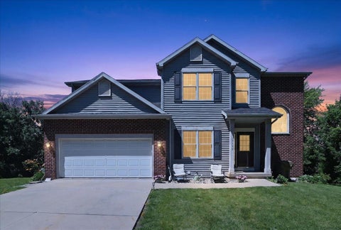 Photo of 5150 Crescent Oaks Drive, Madison, WI 53704 (MLS # 2026339)