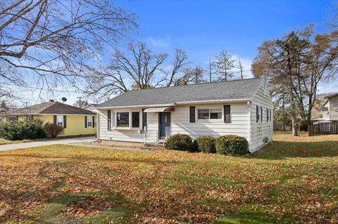 Tiny photo for 604 N Bird Street, Sun Prairie, WI 53590 (MLS # 2012511)