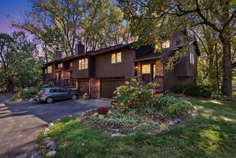 Photo of 7 Hickory Hollow Drive, Madison, WI 53705 (MLS # 2034627)