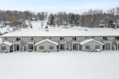 Tiny photo for 178 E Front Street 14 #14, Marquette, WI 53947 (MLS # 2013342)