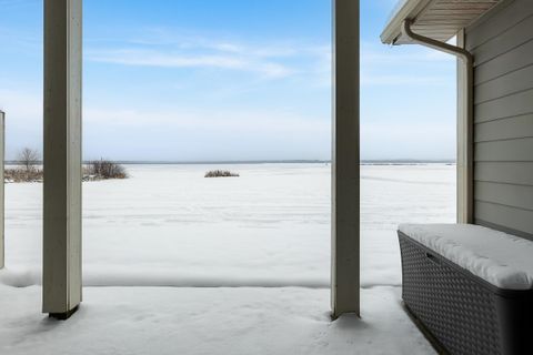 Tiny photo for 178 E Front Street 14 #14, Marquette, WI 53947 (MLS # 2013342)