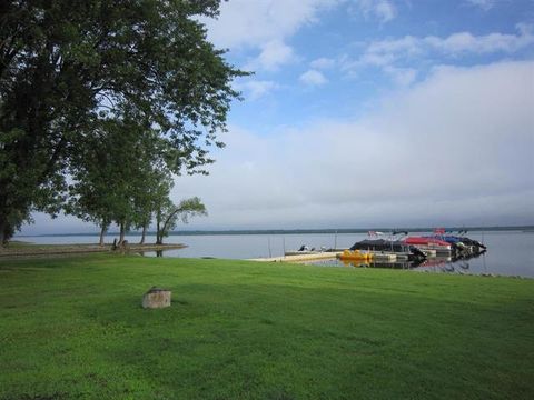 Tiny photo for 178 E Front Street 14 #14, Marquette, WI 53947 (MLS # 2013342)