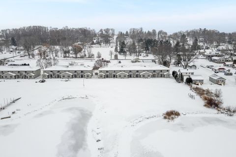 Tiny photo for 178 E Front Street 14 #14, Marquette, WI 53947 (MLS # 2013342)