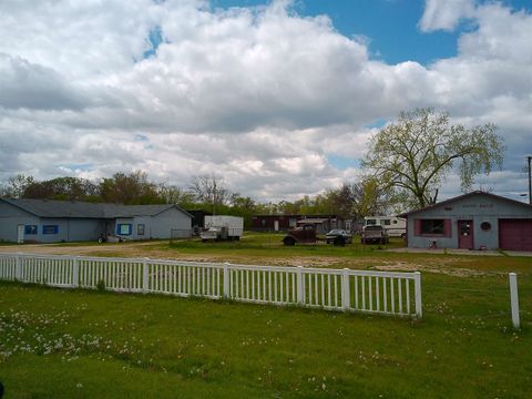 Photo of 14178, 90, 92 Dearborn Avenue, South Beloit, IL 61080 (MLS # 2022306)