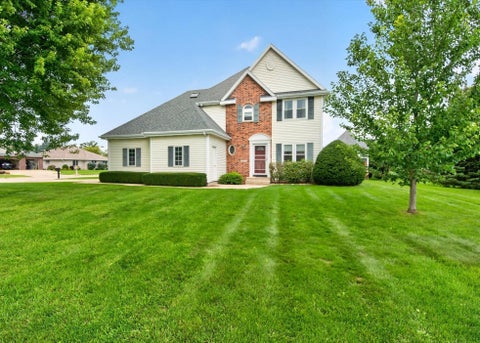 Photo of 3409 Kingsbridge Drive, Janesville, WI 53546 (MLS # 2032138)