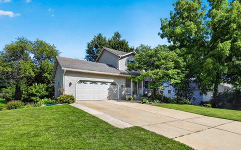 Photo of 3012 Arapaho Drive, Fitchburg, WI 53719 (MLS # 2030669)