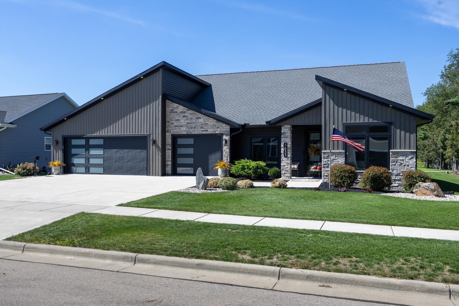 3633 Walters Way