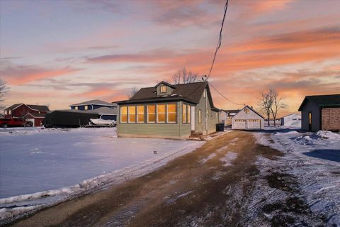 Photo of 2429 Center Avenue, Janesville, WI 53546 (MLS # 2015969)