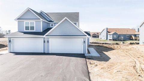 Photo of 1822-1824 W Kyle Circle, Beloit, WI 53511 (MLS # 2019776)