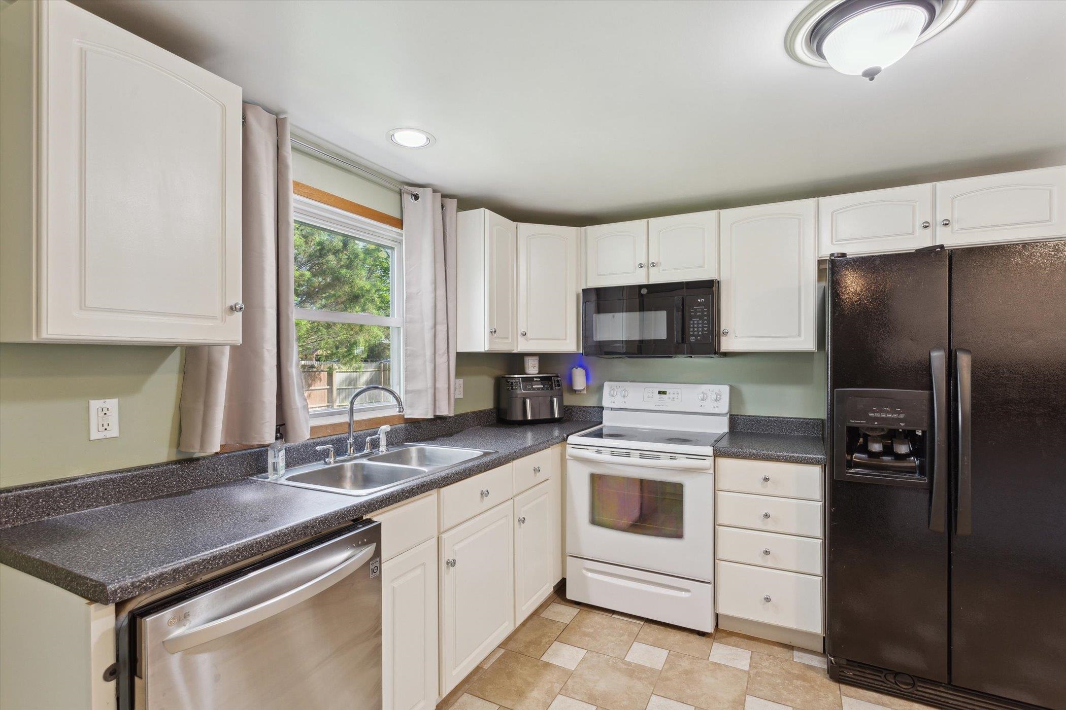 W1199 Arbutus Road