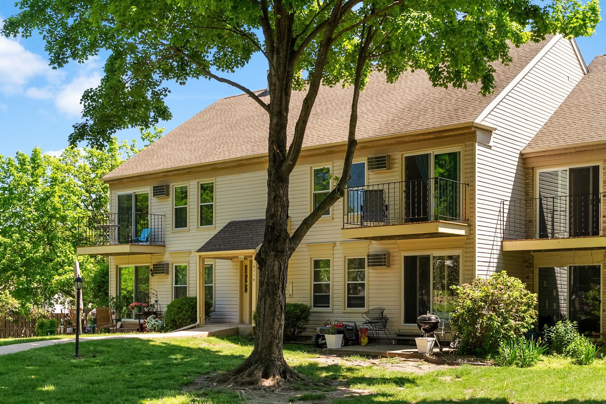 6718 Park Ridge Drive D - Photo 3