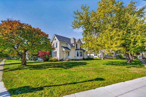 Photo of 302 W Main Street, Brooklyn, WI 53521 (MLS # 2034863)