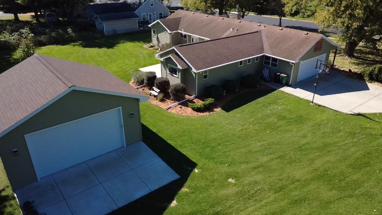 5533 Main Street