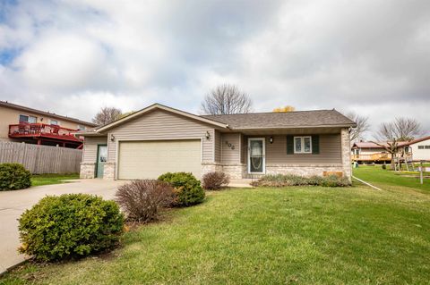 Photo of 506 Bray Street, Dodgeville, WI 53533 (MLS # 2020510)