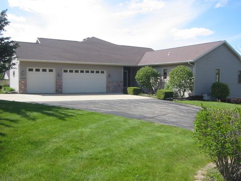 Photo of N4723 Ridgeview Drive, Portage, WI 53901 (MLS # 2018267)