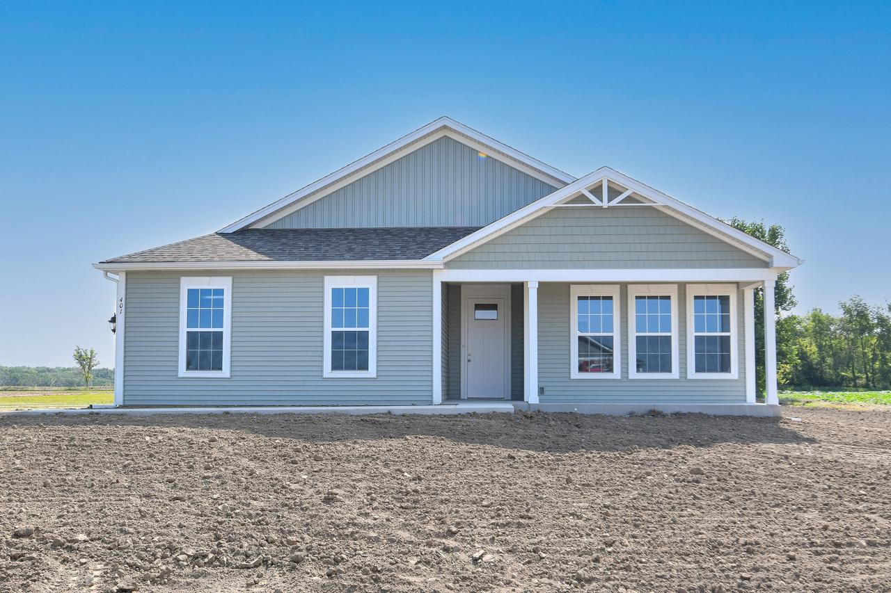 Photo 1 of 47 — 413 Manchester Drive, Williams Bay, WI 53191