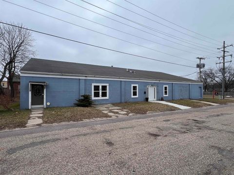 Photo of 210 E Pearl Street, New Lisbon, WI 53950 (MLS # 1992495)