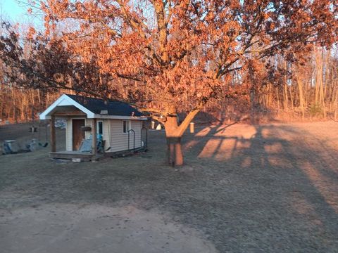 Tiny photo for W7483 Gale Drive, Endeavor, WI 53930 (MLS # 1995831)