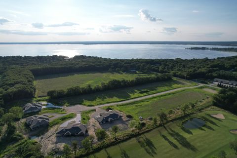 Photo of N888 Eagle Ridge Drive, Fort Atkinson, WI 53538 (MLS # 1961632)