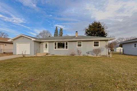 Photo of 1808 N Concord Drive, Janesville, WI 52545 (MLS # 2017819)