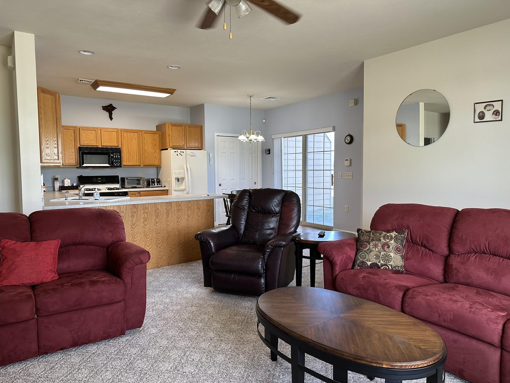 911 Herriot Drive 2