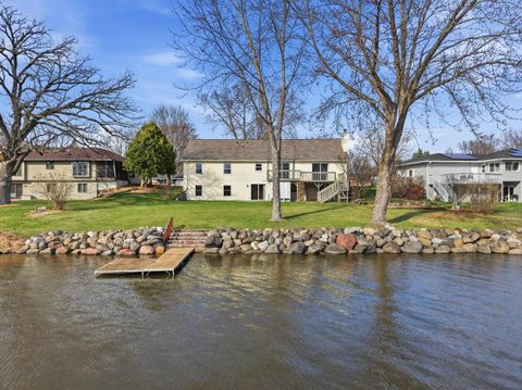 Photo of 570 Riverview Drive, Marshall, WI 53559 (MLS # 2016538)