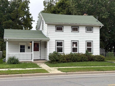 Photo of 307 N Pearl Street, Janesville, WI 53548 (MLS # 2033745)