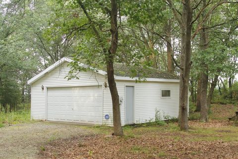 Photo of N5830 Oak Tree Acres, Princeton, WI 54968 (MLS # 2006889)