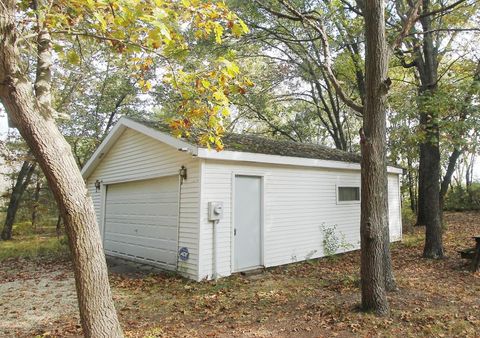 Photo of N5830 Oak Tree Acres, Princeton, WI 54968 (MLS # 2006889)