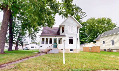 Photo of 625 Grove Street, Fort Atkinson, WI 53538 (MLS # 2032573)