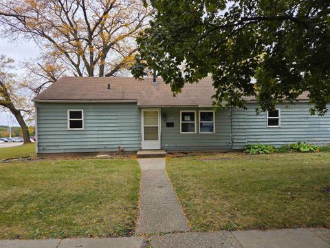 Tiny photo for 1804 Glen Avenue, Beloit, WI 53511 (MLS # 2012459)