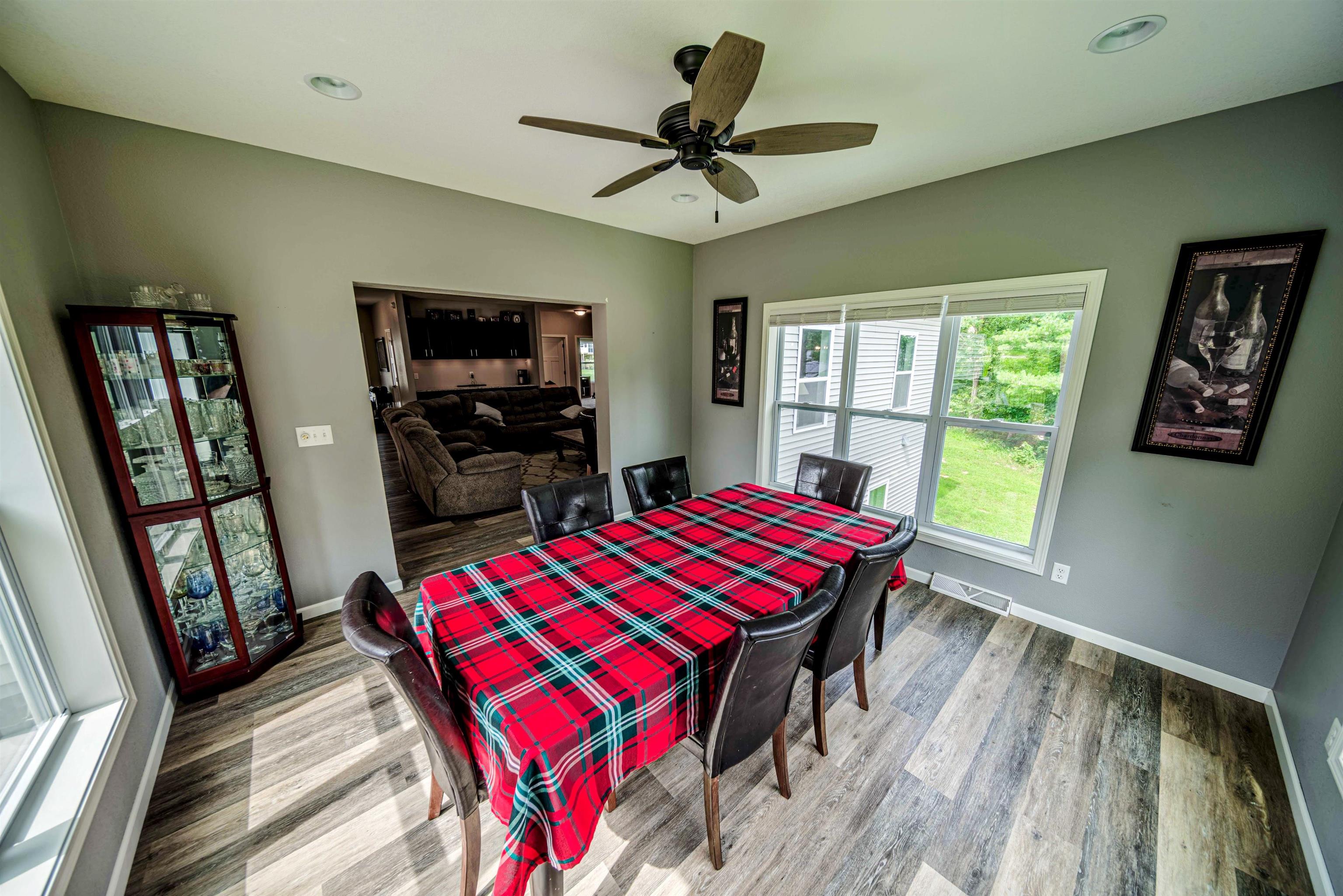 Wisconsin Dells, Wisconsin 53965, United States, 5 Bedrooms Bedrooms, ,3 BathroomsBathrooms,Residential,Active,177619