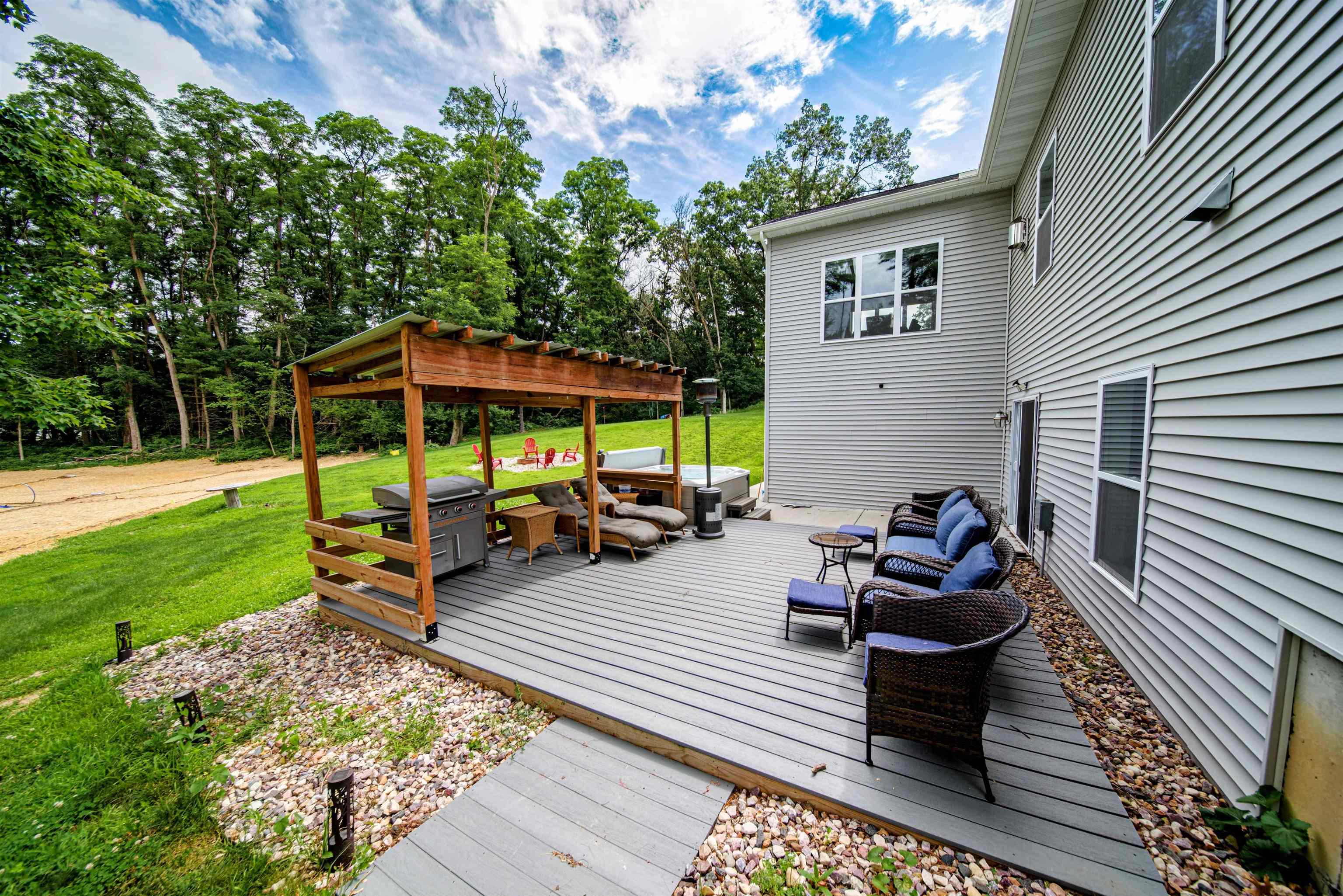 Wisconsin Dells, Wisconsin 53965, United States, 5 Bedrooms Bedrooms, ,3 BathroomsBathrooms,Residential,Active,177619